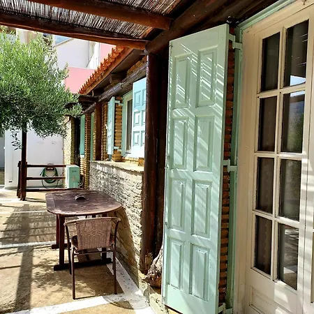 Stone Kypri Andros Tatil Evi