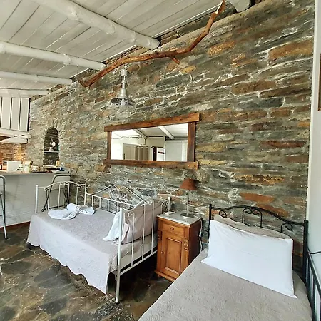 Stone Kypri Andros Дом отдыха *